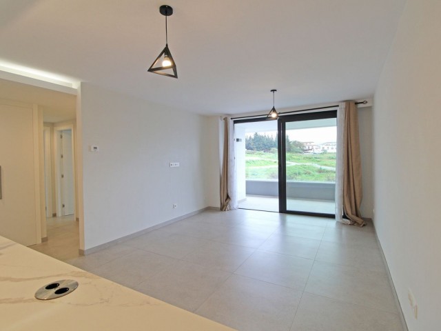 Apartment, San Pedro de Alcántara, R5203099