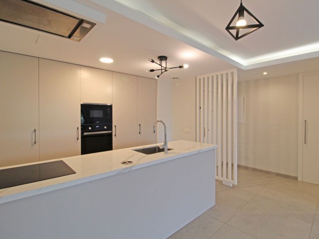 2 Bedrooms Apartment in San Pedro de Alcántara