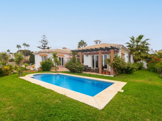 3 Bedrooms Villa in Mijas Costa