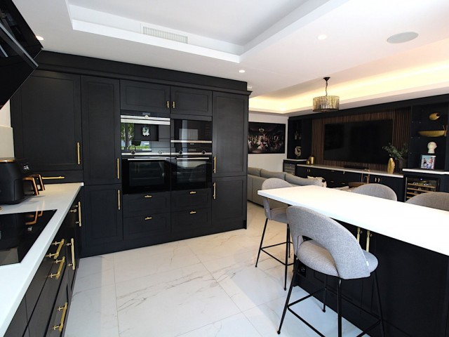 Appartement avec 4 Chambres  à San Pedro de Alcántara