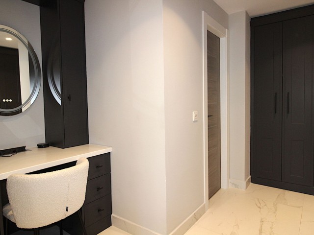 Appartement avec 4 Chambres  à San Pedro de Alcántara