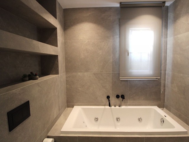 Appartement avec 4 Chambres  à San Pedro de Alcántara