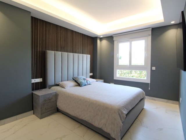 Appartement avec 4 Chambres  à San Pedro de Alcántara