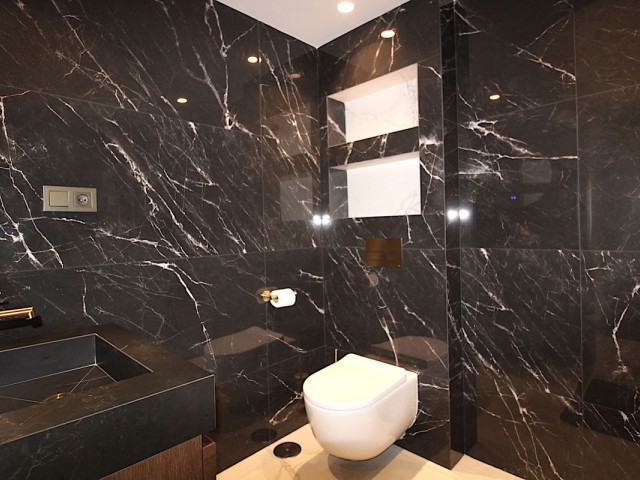 Appartement avec 4 Chambres  à San Pedro de Alcántara