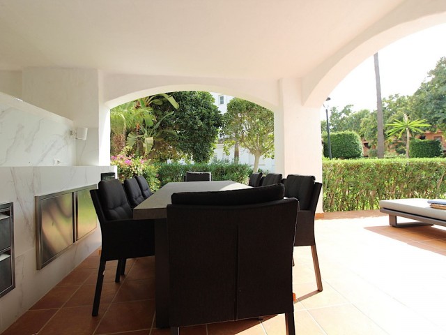 Appartement avec 4 Chambres  à San Pedro de Alcántara