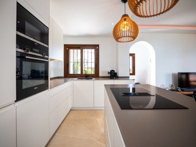 3 Makuuhuoneen Huoneisto Nueva Andalucía