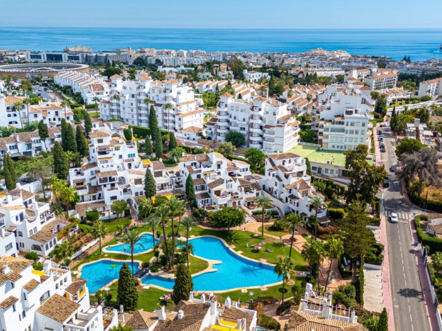 3 Makuuhuoneen Huoneisto Nueva Andalucía