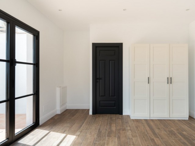 5 Bedrooms Villa in Casares