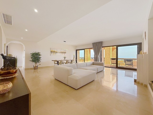 Penthouse in San Luis de Sabinillas
