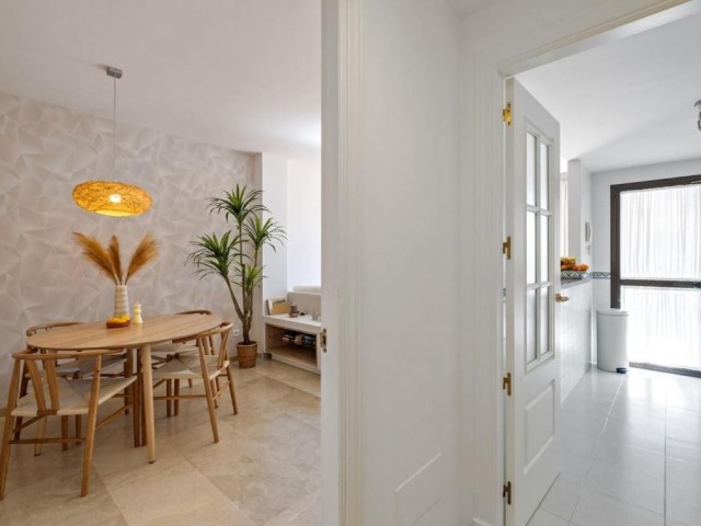 2 Bedrooms Apartment in La Duquesa