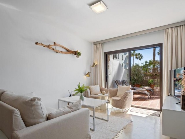 2 Bedrooms Apartment in La Duquesa