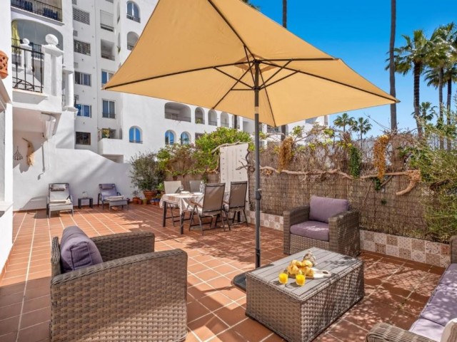 Apartment, La Duquesa, R5204599