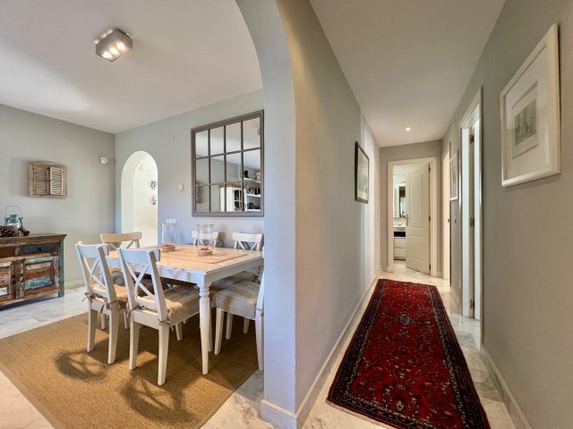 Appartement avec 3 Chambres  à Guadalmina Baja