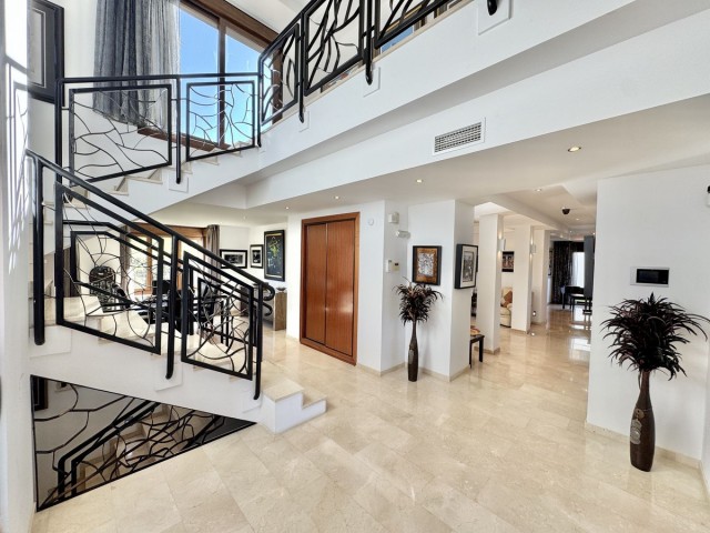 5 Bedrooms Villa in La Cala Golf