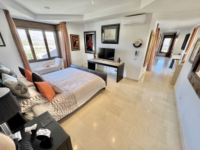 5 Bedrooms Villa in La Cala Golf