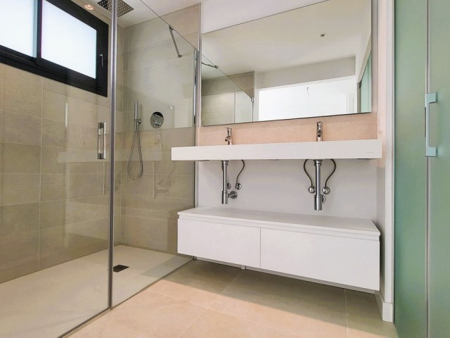 2 Sovrums Lägenhet i Benalmadena