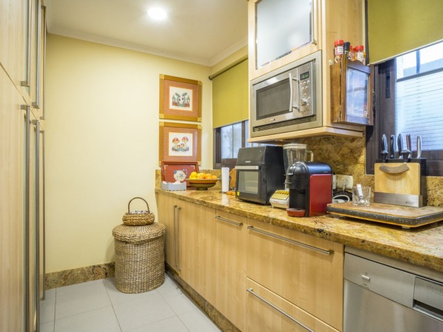 3 Bedrooms Apartment in Nueva Andalucía