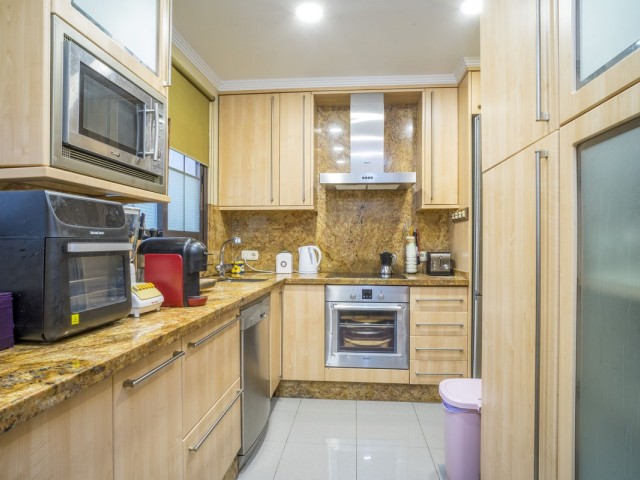 3 Bedrooms Apartment in Nueva Andalucía