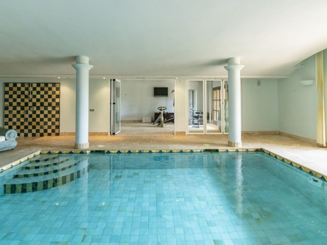 4 Bedrooms Villa in La Zagaleta