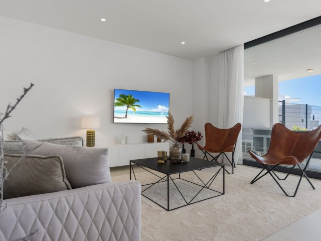 2 Bedrooms Apartment in Fuengirola