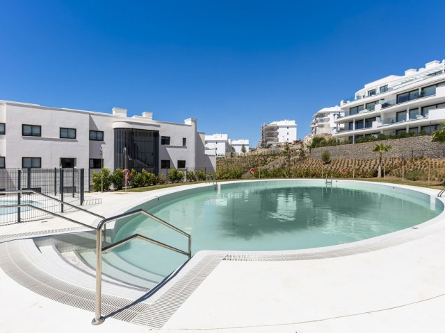 2 Bedrooms Apartment in Fuengirola