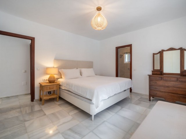 2 Soveroms Villa i Elviria