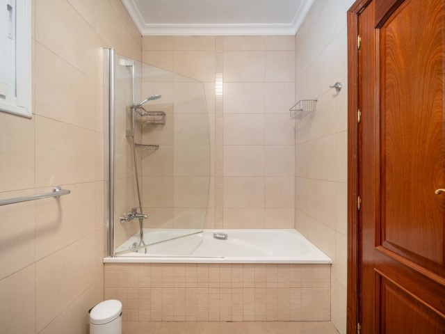 2 Soveroms Villa i Elviria