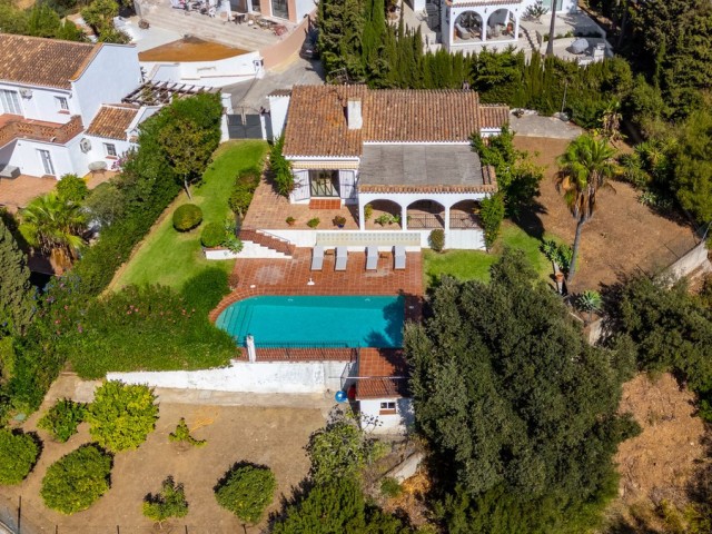 Villa, Elviria