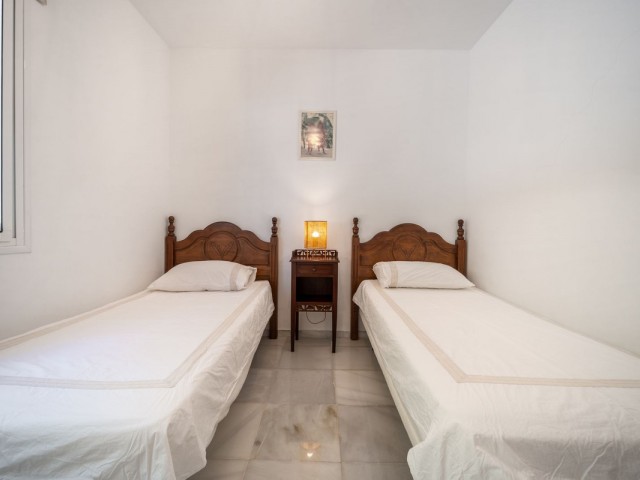 2 Bedrooms Villa in Elviria