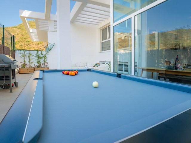 3 Bedrooms Apartment in Benahavís