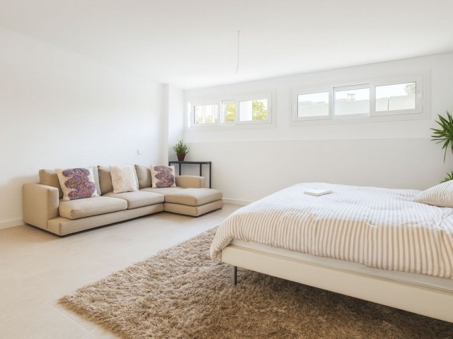 3 Bedrooms Apartment in Benahavís