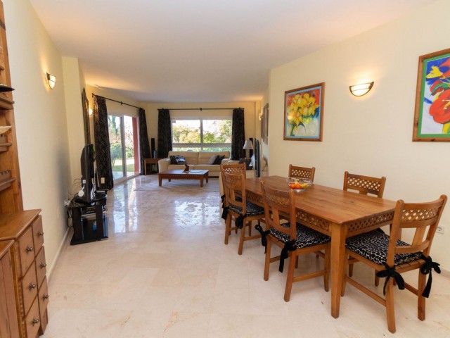 3 Schlafzimmer Apartment in Elviria