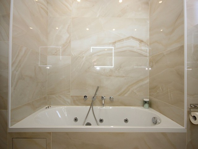 Apartamento con 2 Dormitorios  en Reserva de Marbella