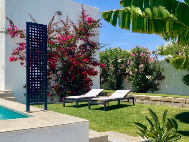 Villa, Valle Romano, R5204980