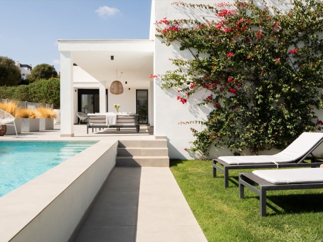 Villa, Valle Romano, R5204980