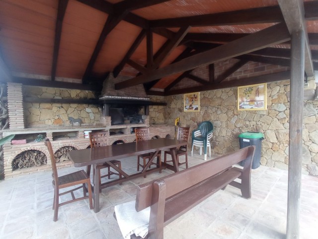 5 Bedrooms Villa in Mijas