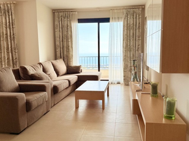 Penthouse avec 3 Chambres  à Altos de los Monteros