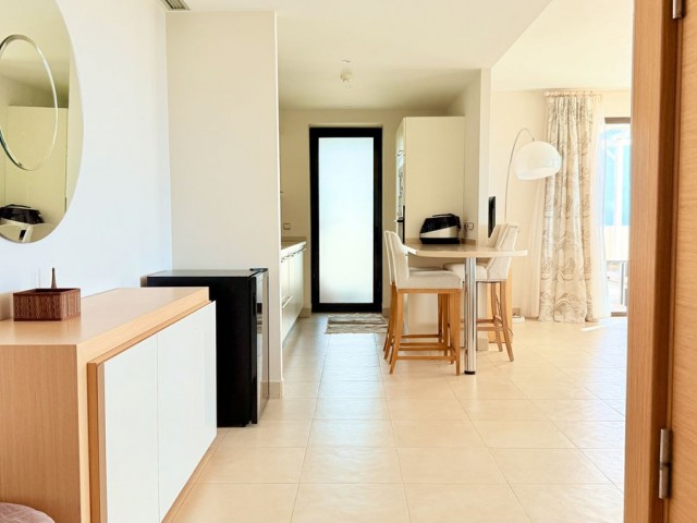 Penthouse avec 3 Chambres  à Altos de los Monteros