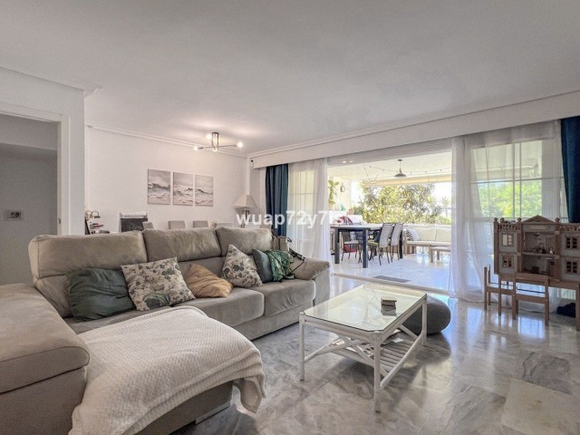 6 Bedrooms Townhouse in El Paraiso