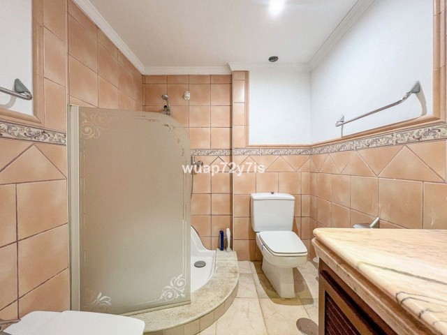 6 Bedrooms Townhouse in El Paraiso