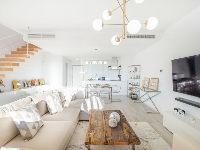 Maison mitoyenne avec 3 Chambres  à Cancelada