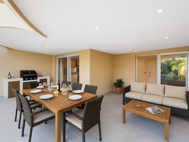 4 Makuuhuoneen Huoneisto Nueva Andalucía