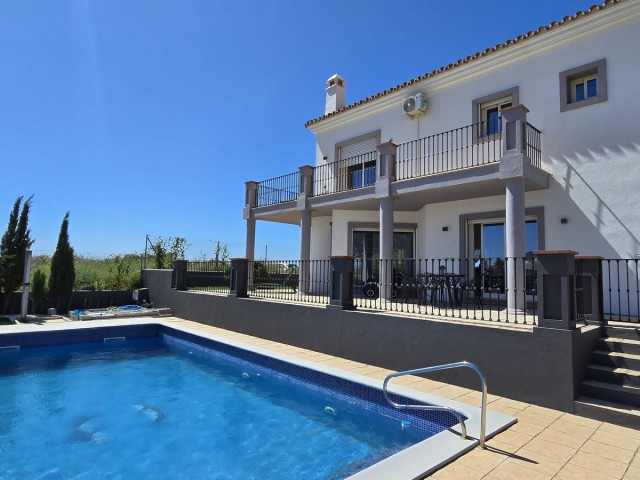 3 Bedrooms Villa in Mijas Golf