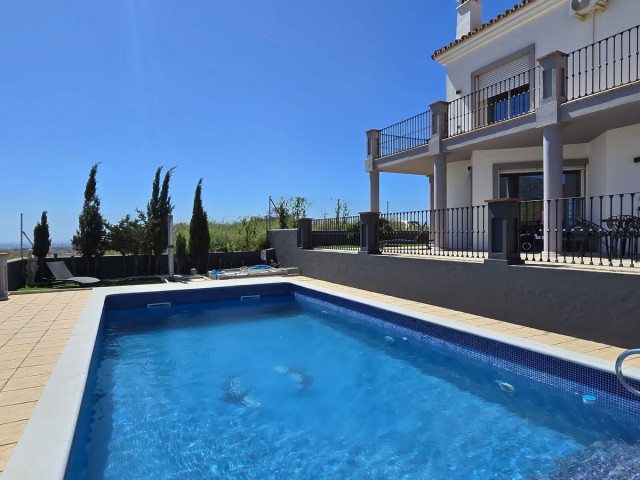 3 Bedrooms Villa in Mijas Golf