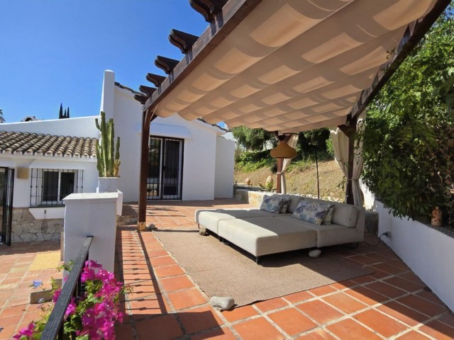 Villa, Cerros del Aguila, R5111620