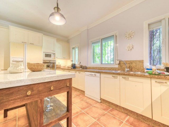 6 Soveroms Villa i Nueva Andalucía