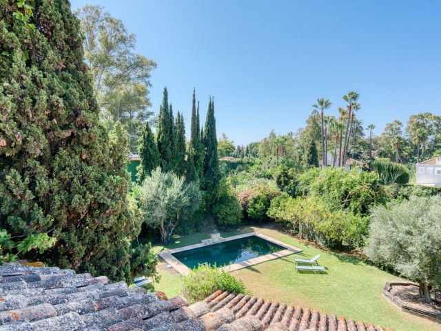6 Schlafzimmer Villa in Nueva Andalucía