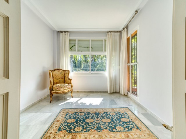 6 Schlafzimmer Villa in Nueva Andalucía