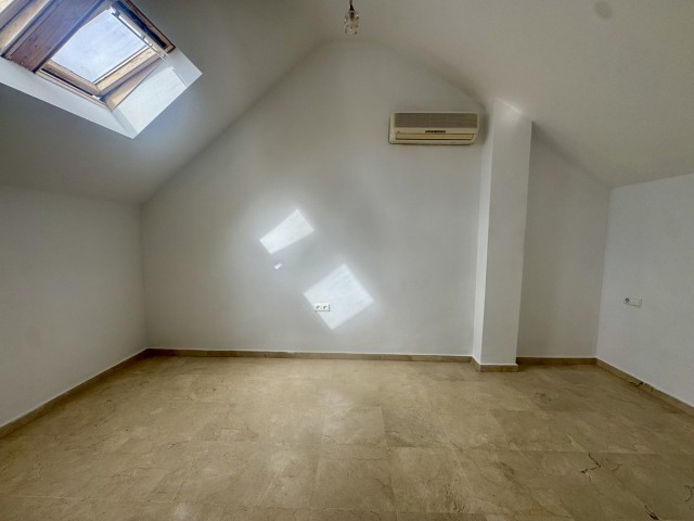 3 Bedrooms Townhouse in Marbella