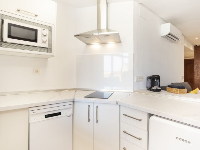 2 Bedrooms Apartment in Torremolinos Centro